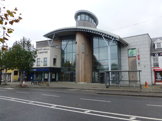 File:Butt Hall Centre, Ballybofey - geograph.org.uk - 4208202.jpg