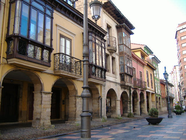 File:Calle galiana.JPG