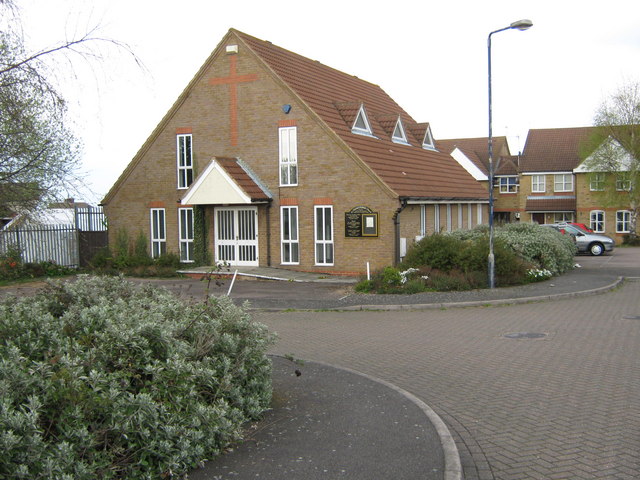 File:Clements Close Catholic Church - geograph.org.uk - 1250757.jpg