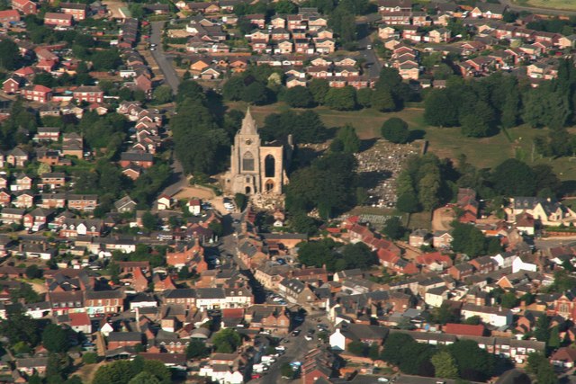 File:Crowland, aerial 2018 - geograph.org.uk - 5937715.jpg