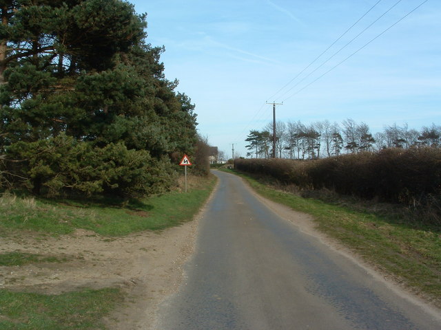 File:Double Bend - geograph.org.uk - 362036.jpg