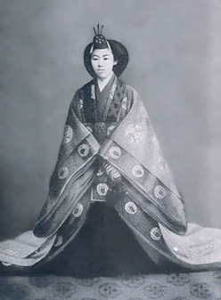 File:Empress Teimei at enthronement in 1912.jpg