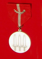 File:Forsvarsmedaljen med laurbærgren.jpg