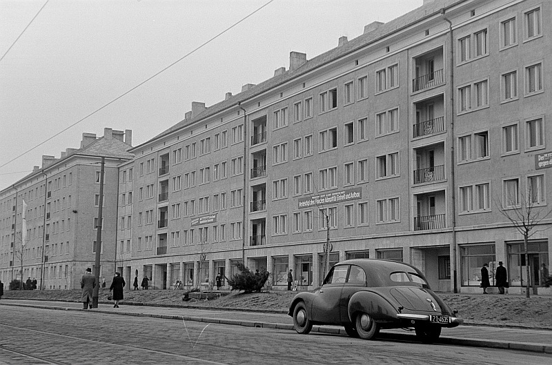 Neubauten auf der [[Grunaer Straße