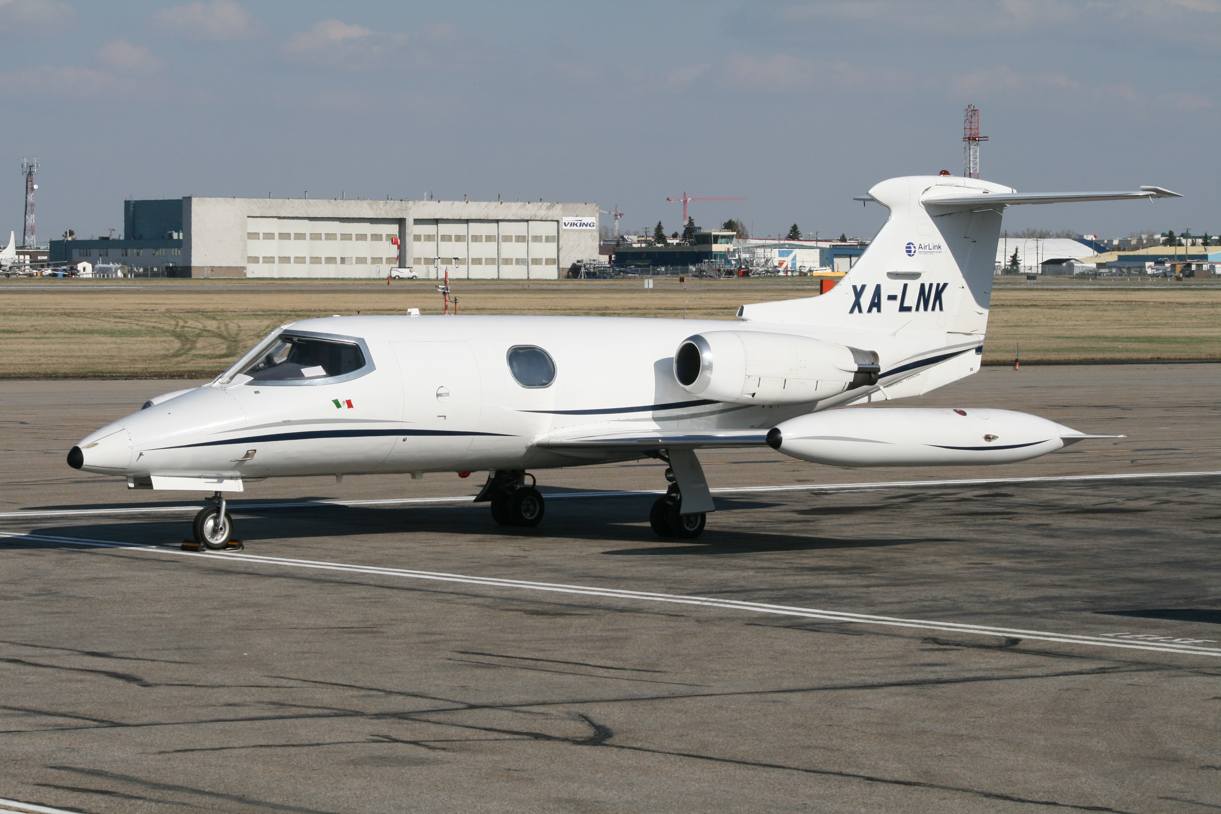 Learjet 24d operating cost