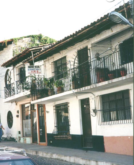 File:Puerto Vallarta side street.jpg