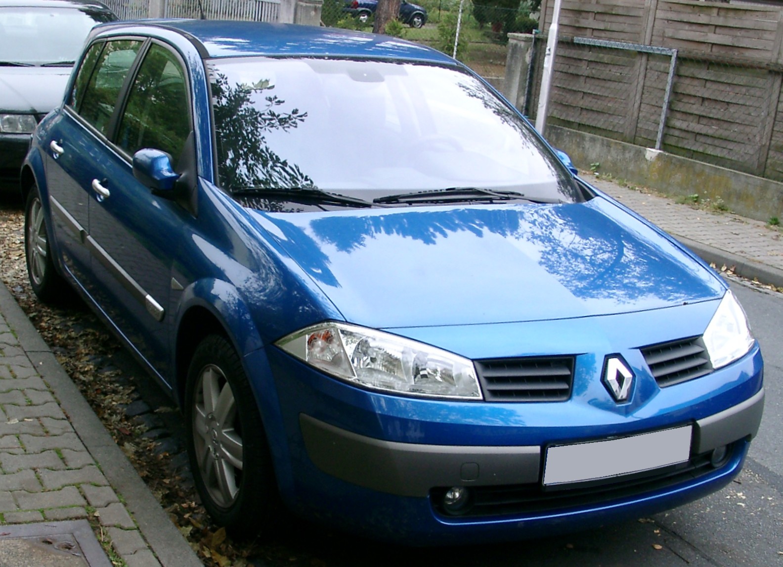 File:Renault Megane front 20071002.jpg - Wikimedia Commons