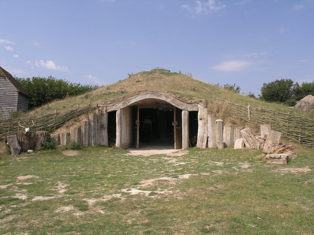 File:The Earth house - geograph.org.uk - 431910.jpg