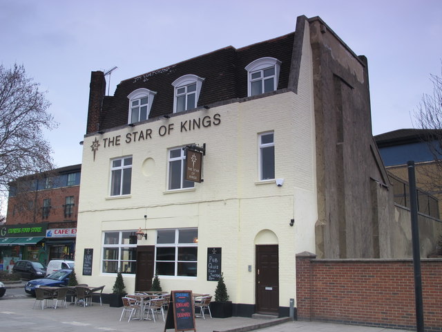 File:The Star of Kings, York Way, N1 - geograph.org.uk - 2268299.jpg