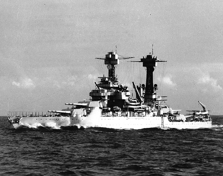 File:USS Tennessee BB-43 underway.jpg