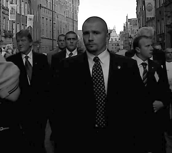 File:Viktor Yuschenko bodyguards.jpg