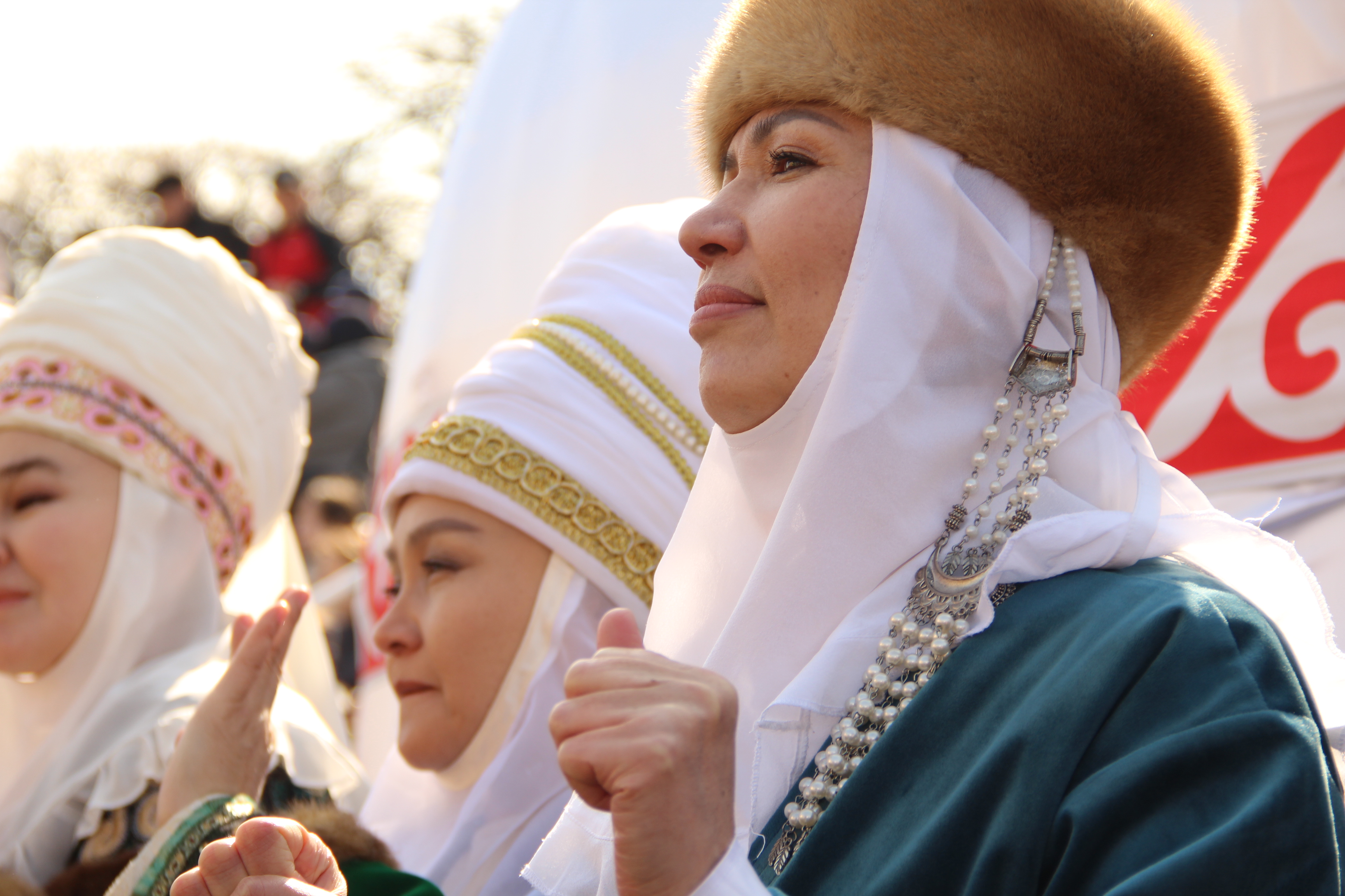 Казахские женщины: ядро семьи и общества