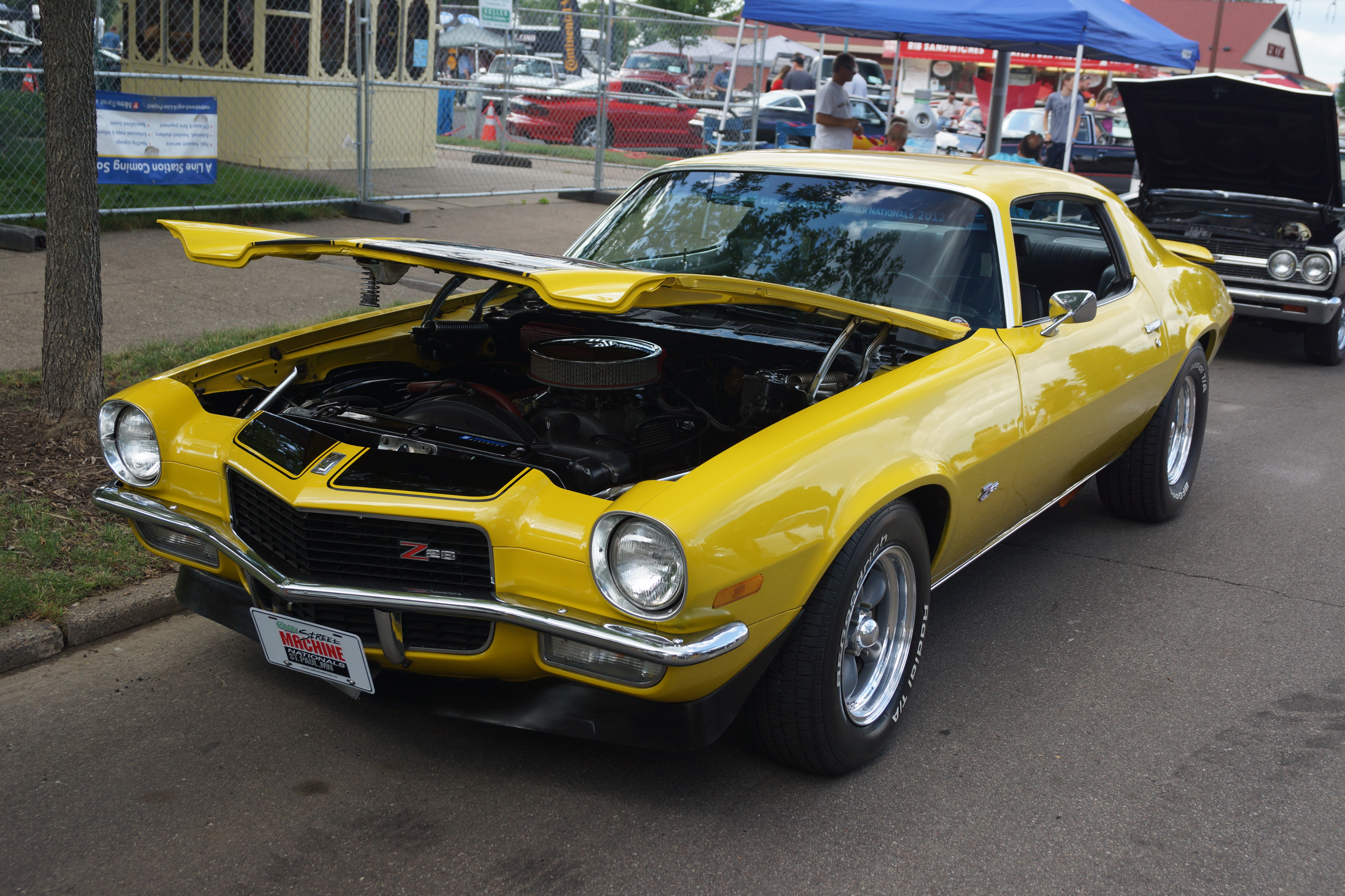 Chevrolet Camaro RS z28 f Bomb