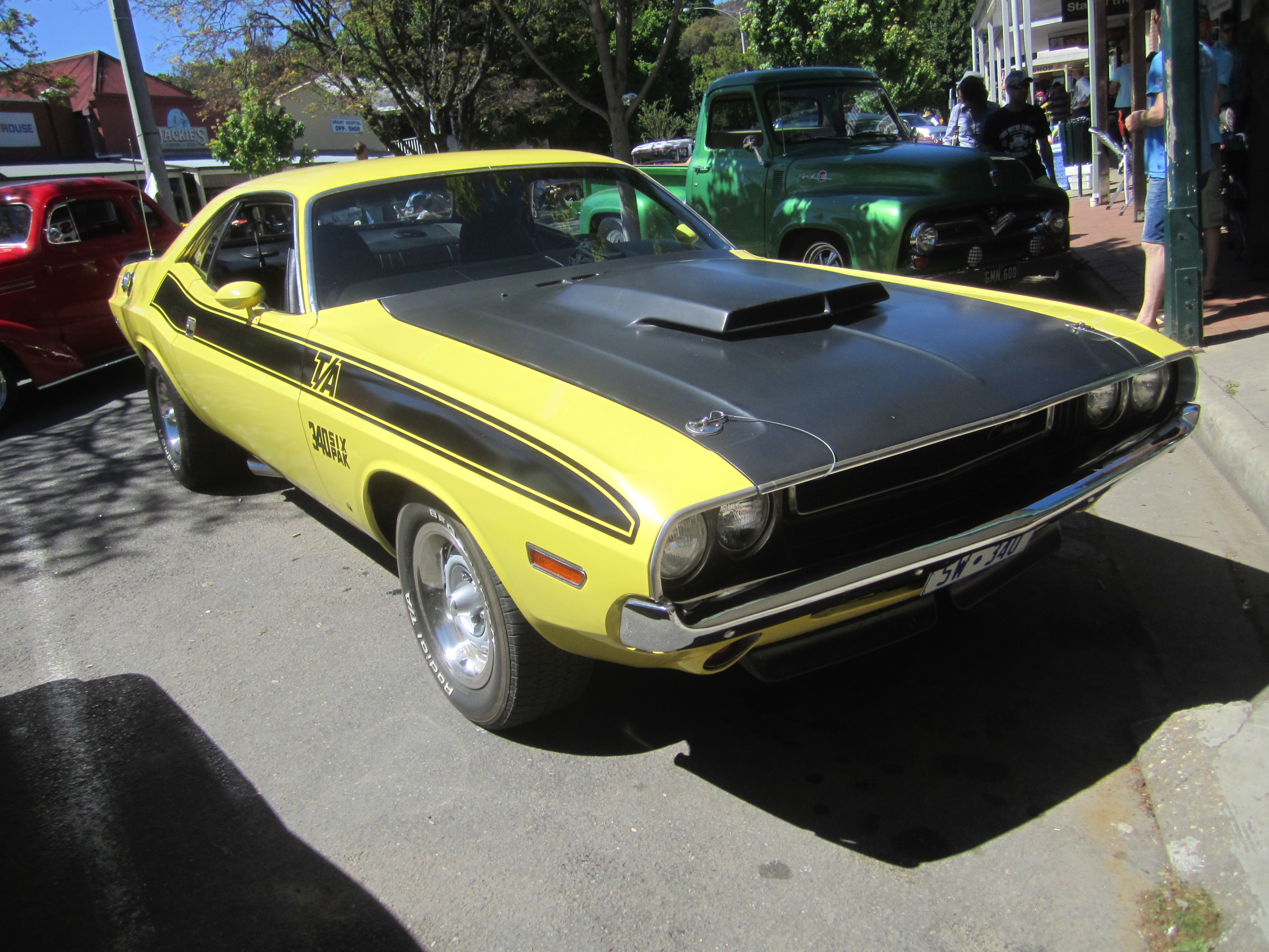 Dodge Challenger - Wikipedia