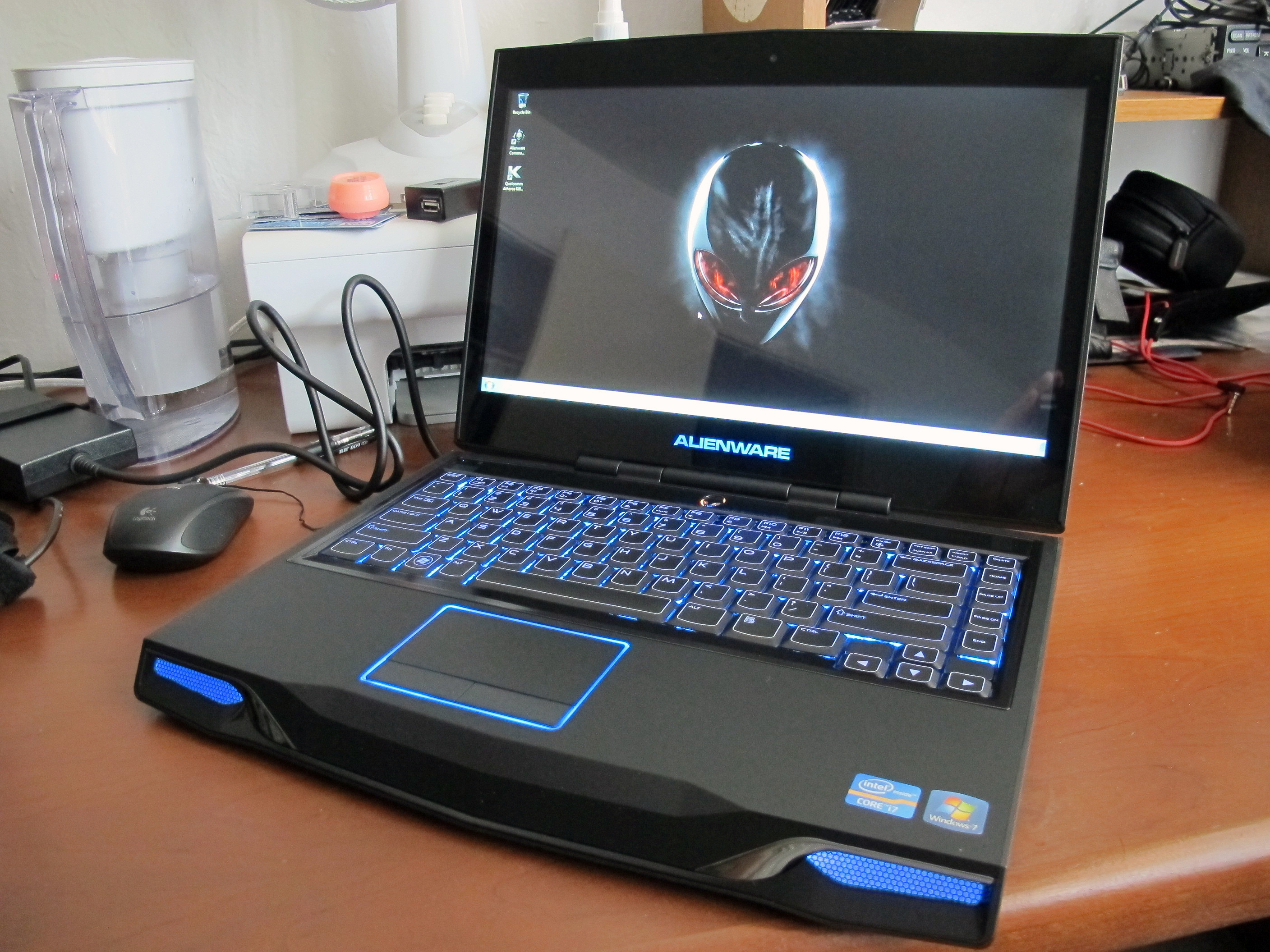 File:Alienware M14x (2).jpg - Wikipedia