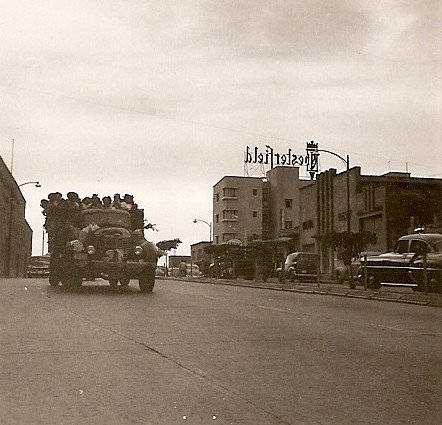 File:Avenida Sucre, Caracas - Venezuela 1959 001.jpg