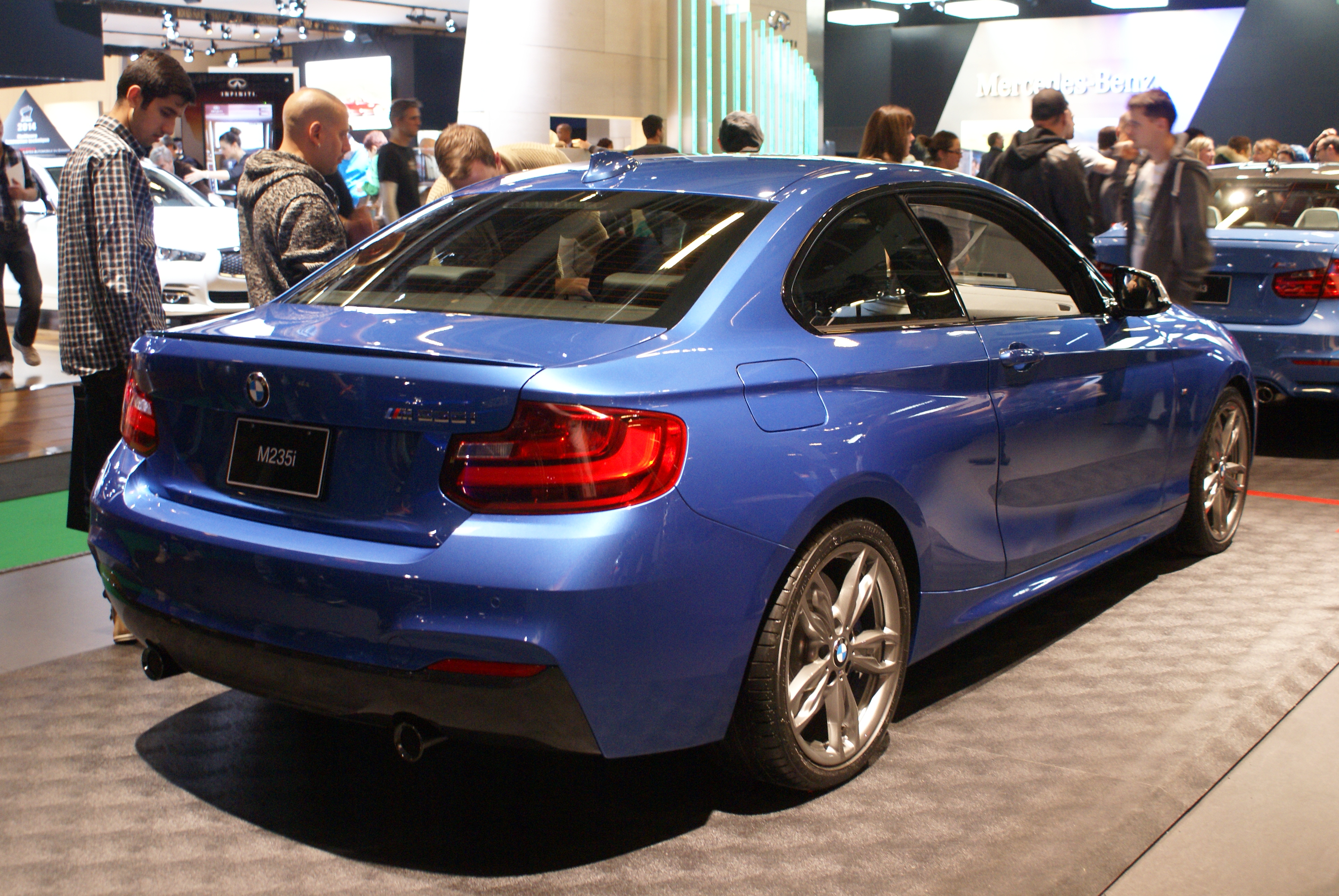 File:Blue BMW M235i (F22) rr MIAS14.JPG - Wikimedia Commons