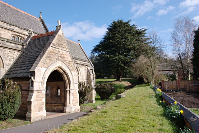 File:Churchyard of St Michael's, Sutton Bonington - geograph.org.uk - 715808.jpg