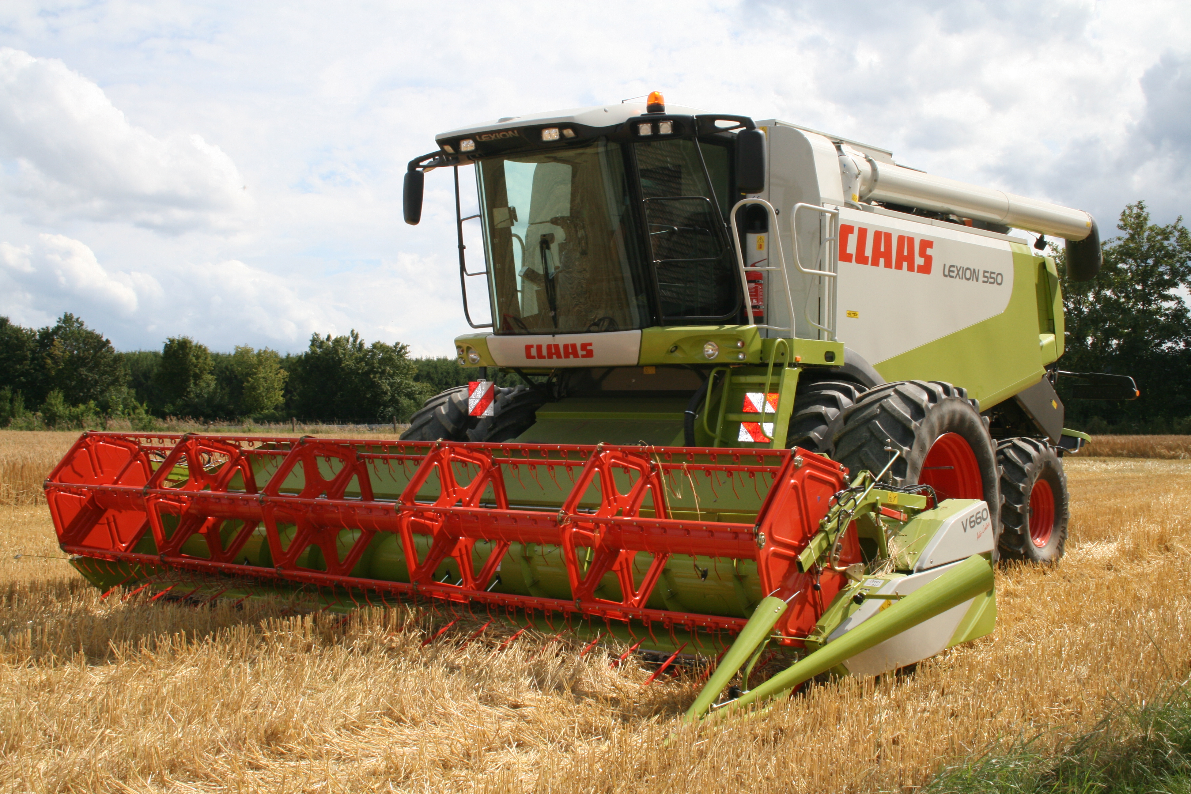 File Claas Lexion 550 Combine JPG Wikipedia