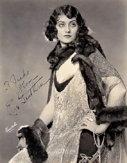 File:Eve Southern Freulich.jpg