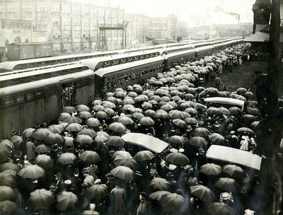 File:Members of the 118th (North Waterloo) Battalion leaving the Berlin train station for training in London, Ontario.jpg