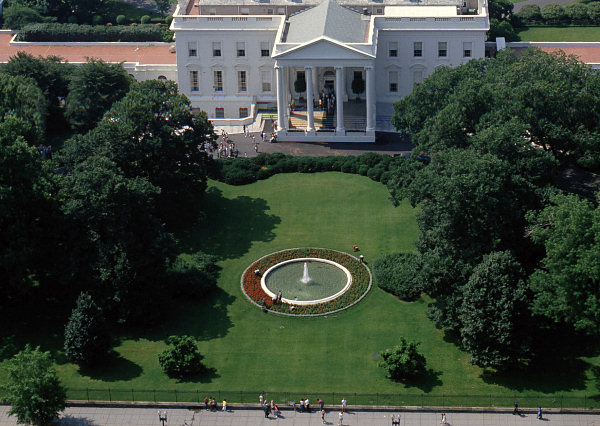 president white house backyard