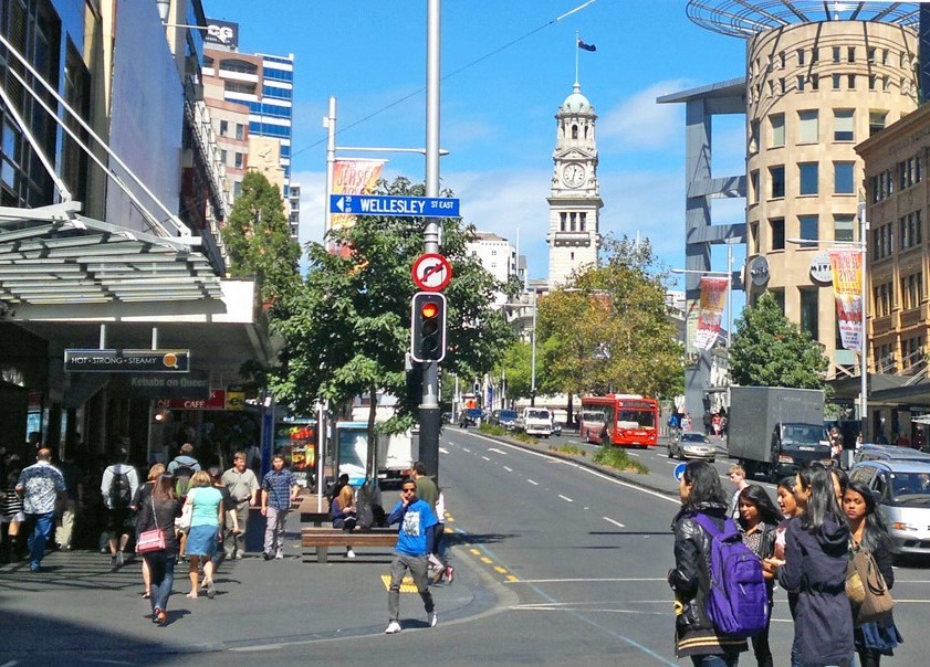 File:Queen Street Midtown Auckland.jpg - Wikimedia Commons