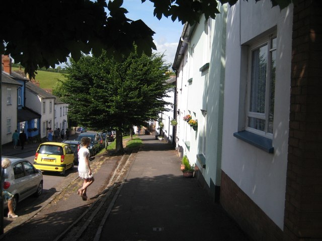 File:Raised Pavement - Fore Street Bradninch - geograph.org.uk - 1365278.jpg