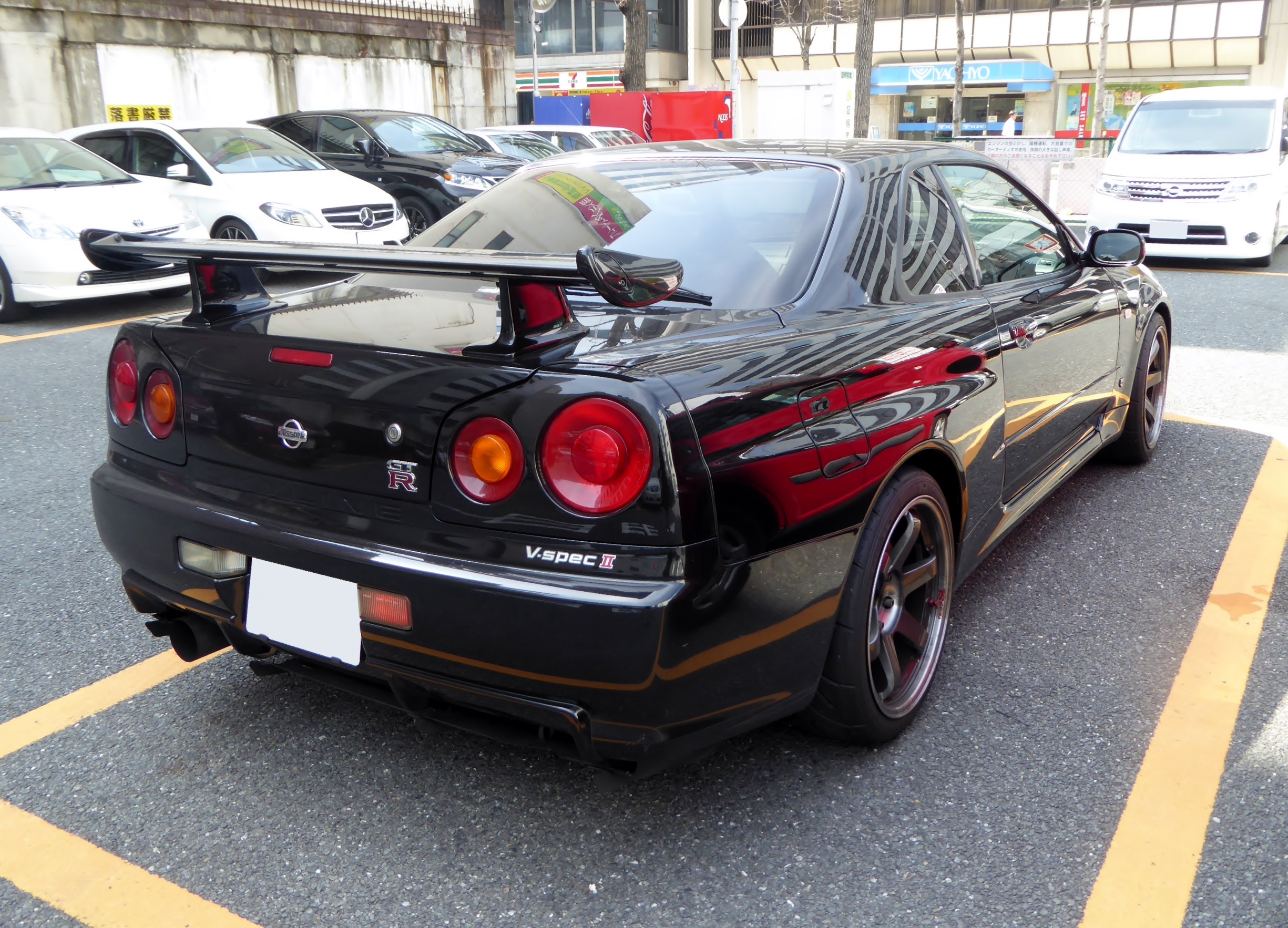 File The Rearview Of Nissan Skyline Gt R V Spec Ii Bnr34 With Te37 Wheel Jpg Wikimedia Commons