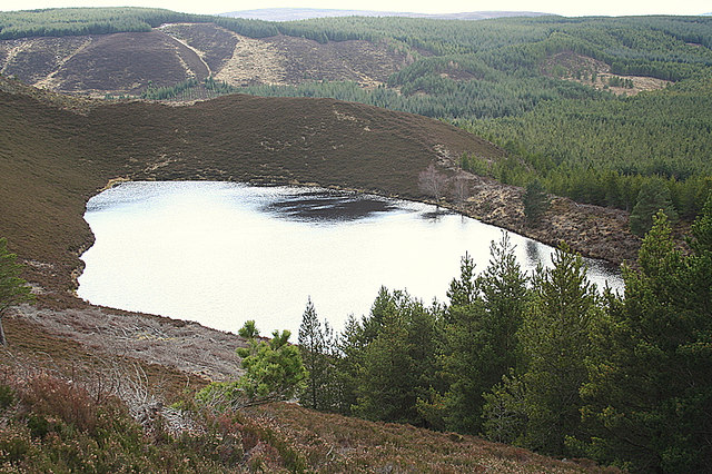 File:The shimmering silver of Loch na Speur - geograph.org.uk - 744809.jpg