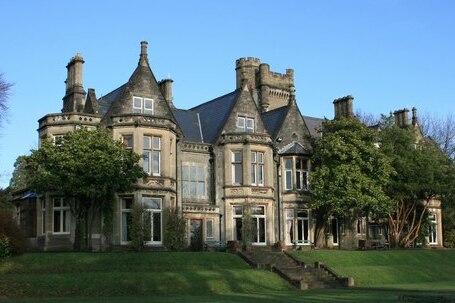File:The south front, Insole Court, Llandaff - geograph.org.uk - 1258075 (cropped).jpg