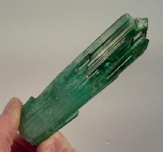 File:Tourmaline-150455.jpg