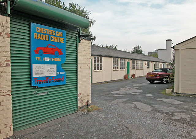 File:Trading estate - geograph.org.uk - 825327.jpg