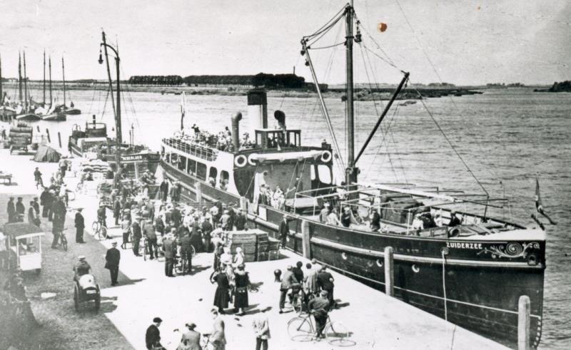 File:Veerboot SS Zuiderzee.jpg