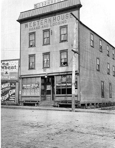 File:Western House board and lodging, at 5240 Leary Way, Seattle, Washington, September 14, 1910 (LEE 235).jpeg