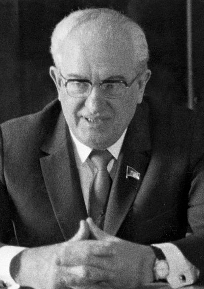 File:YuriAndropov1970.png