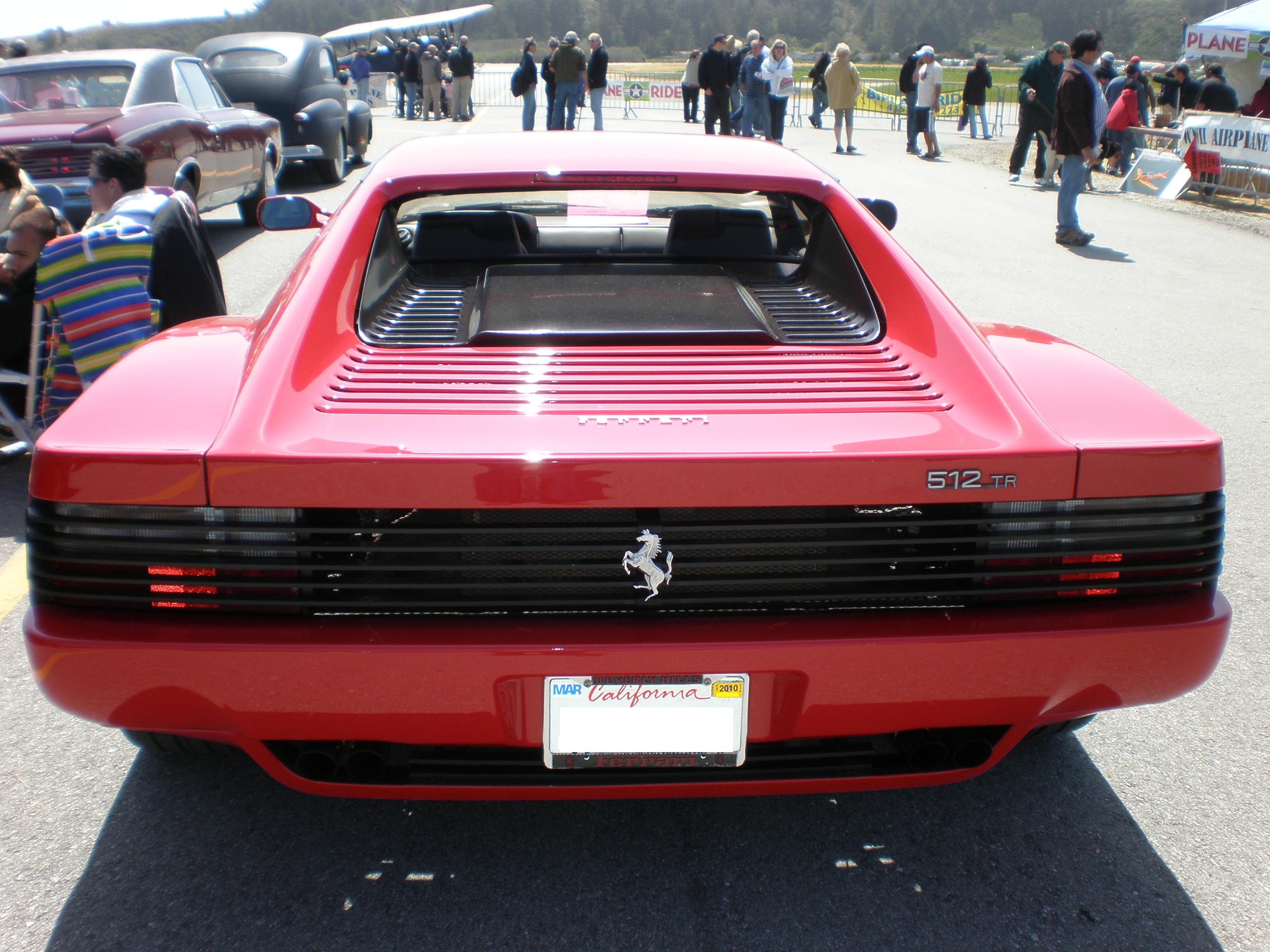 1992_Ferrari_512_TR_rear