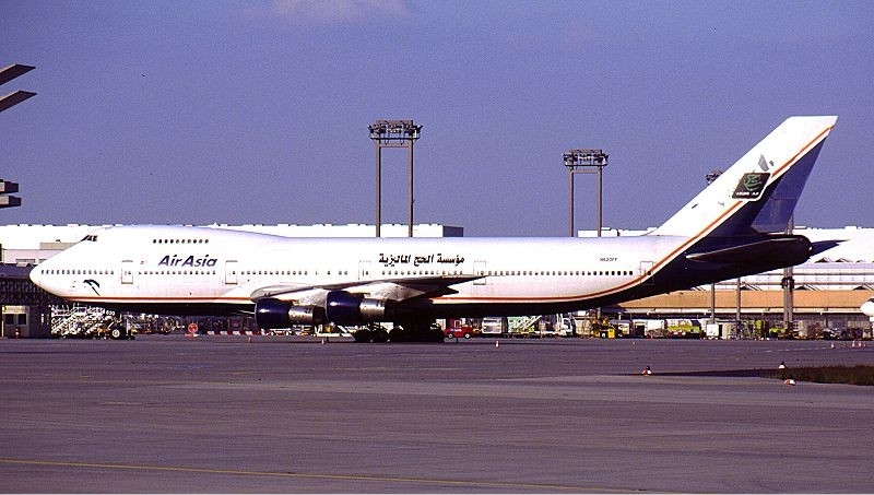 File:AirAsia Boeing 747-200 KvW.jpg