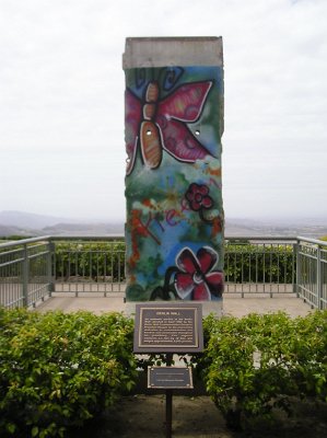 Berlin Wall at the Reagan Library.jpg