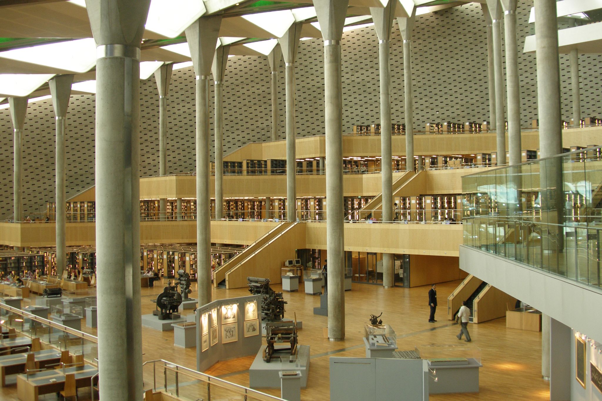 Возрожденная Александрийская библиотека