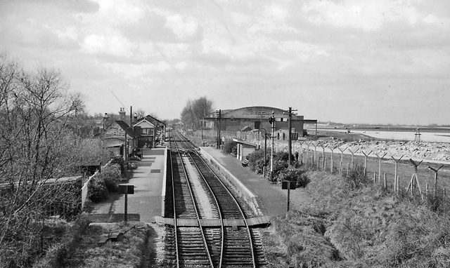 Brize Norton and Bampton railway station