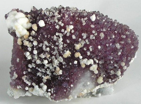 File:Calcite-Quartz-210704.jpg