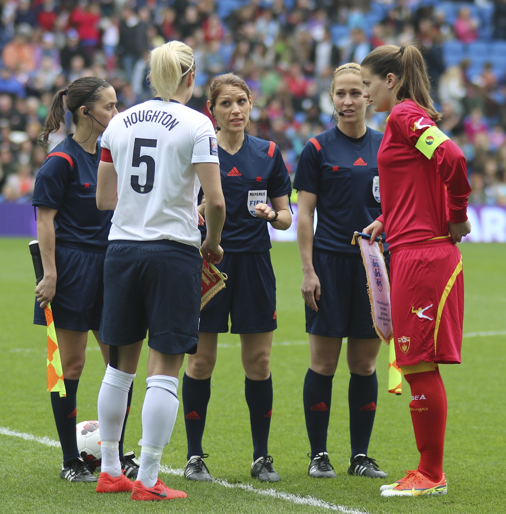 File:Choice of Ends England Ladies v Montenegro 5 4 2014 153.jpg - Wikimedia Commons