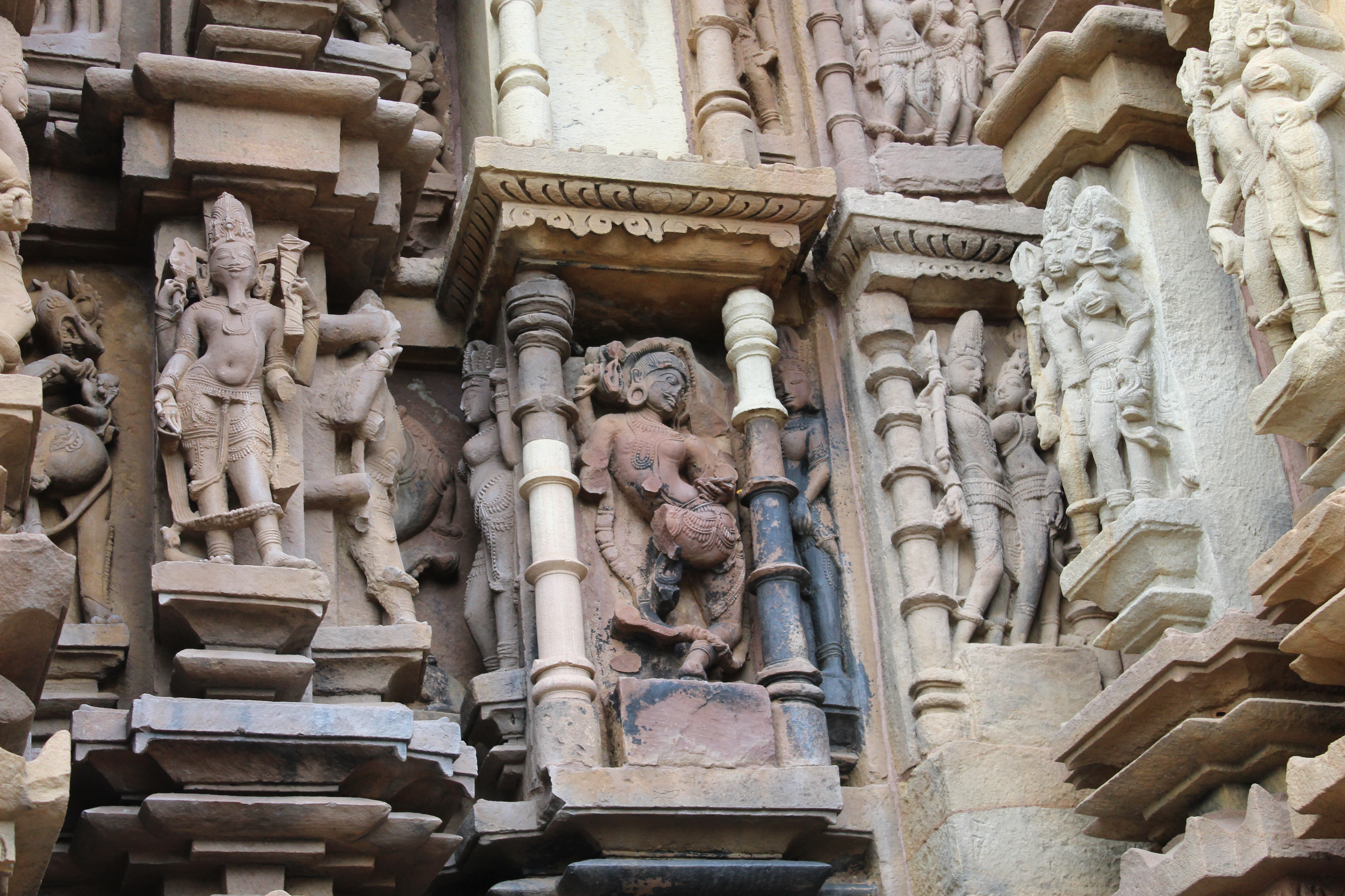 File:DULHA DEO TEMPLE CANON IMG 9190.jpg - Wikimedia Commons