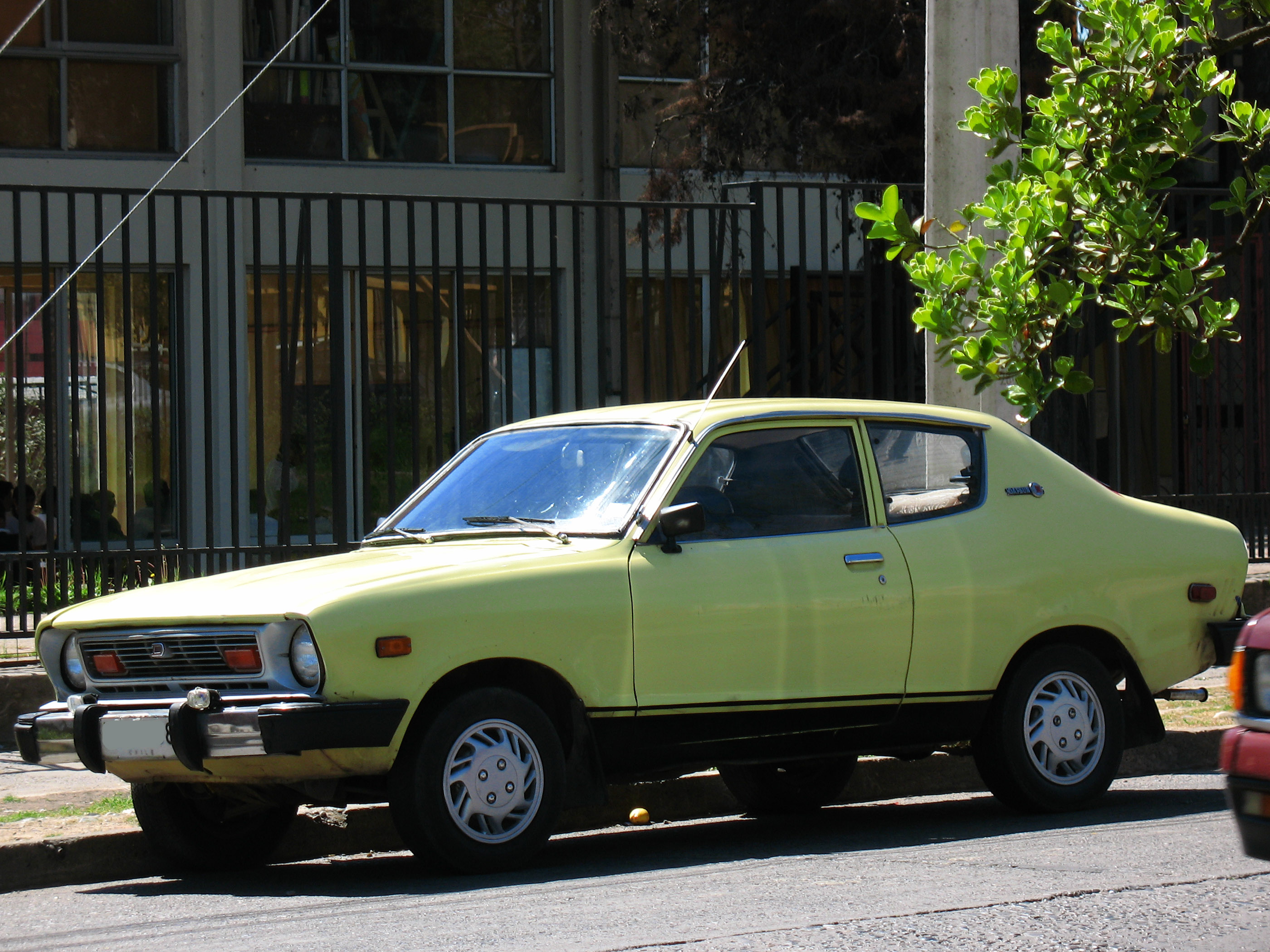 File:Datsun B 210 Coupe 1977 (15799326506).jpg - Wikimedia C