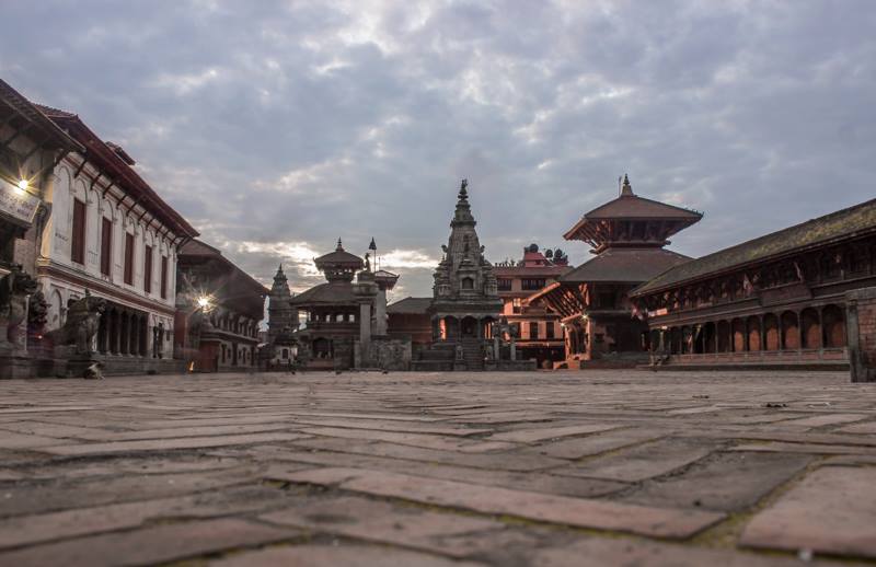 File:Early morning view of Bhaktapur Durbar Square.jpg