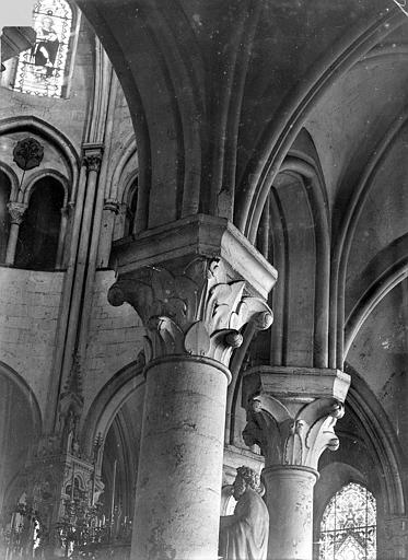 File:Eglise - Chapiteaux du choeur, côté sud - Gonesse - Médiathèque de l'architecture et du patrimoine - APMH00016340.jpg