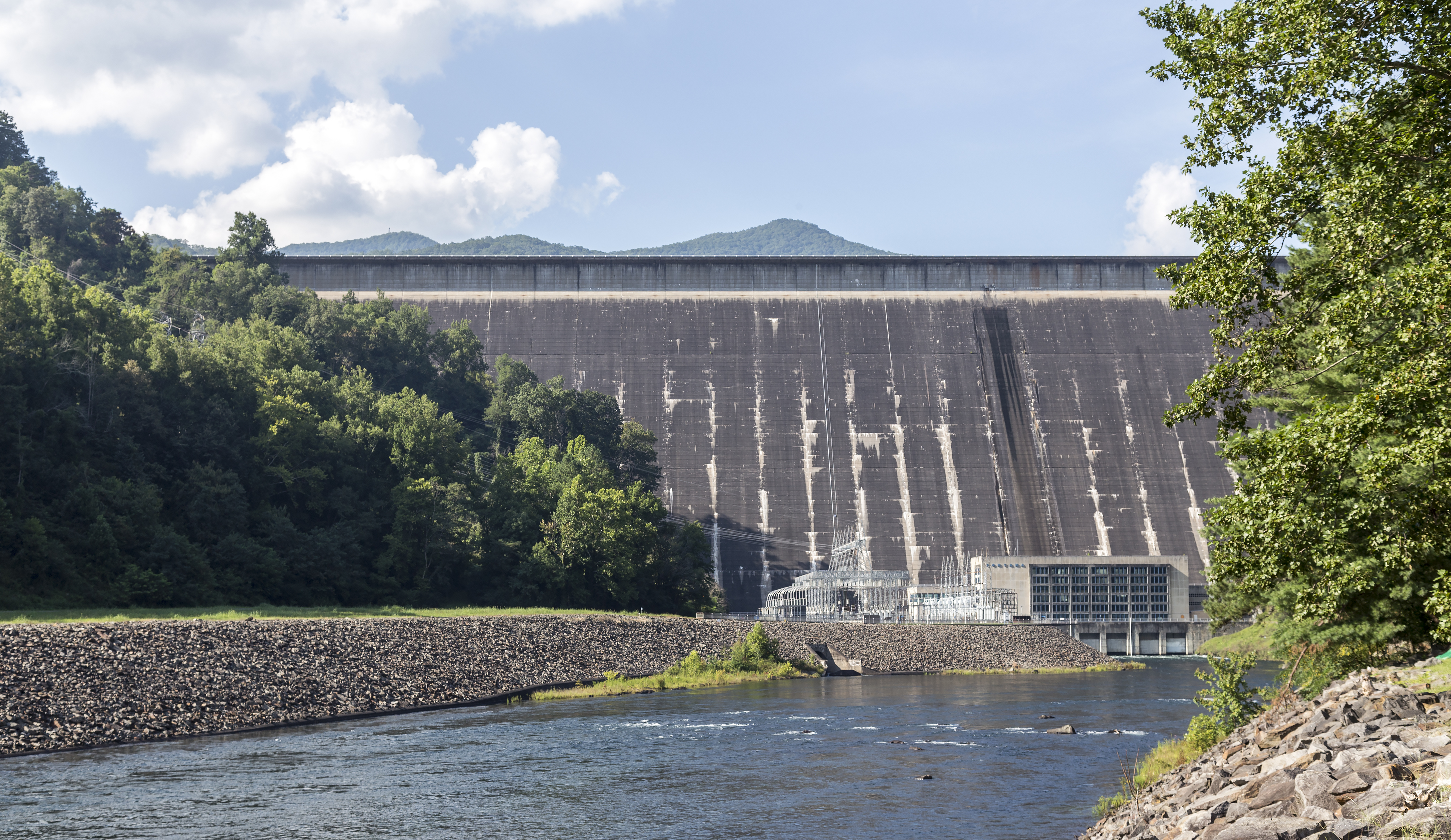 File Fontana Dam Nc1 Jpg Wikimedia Commons