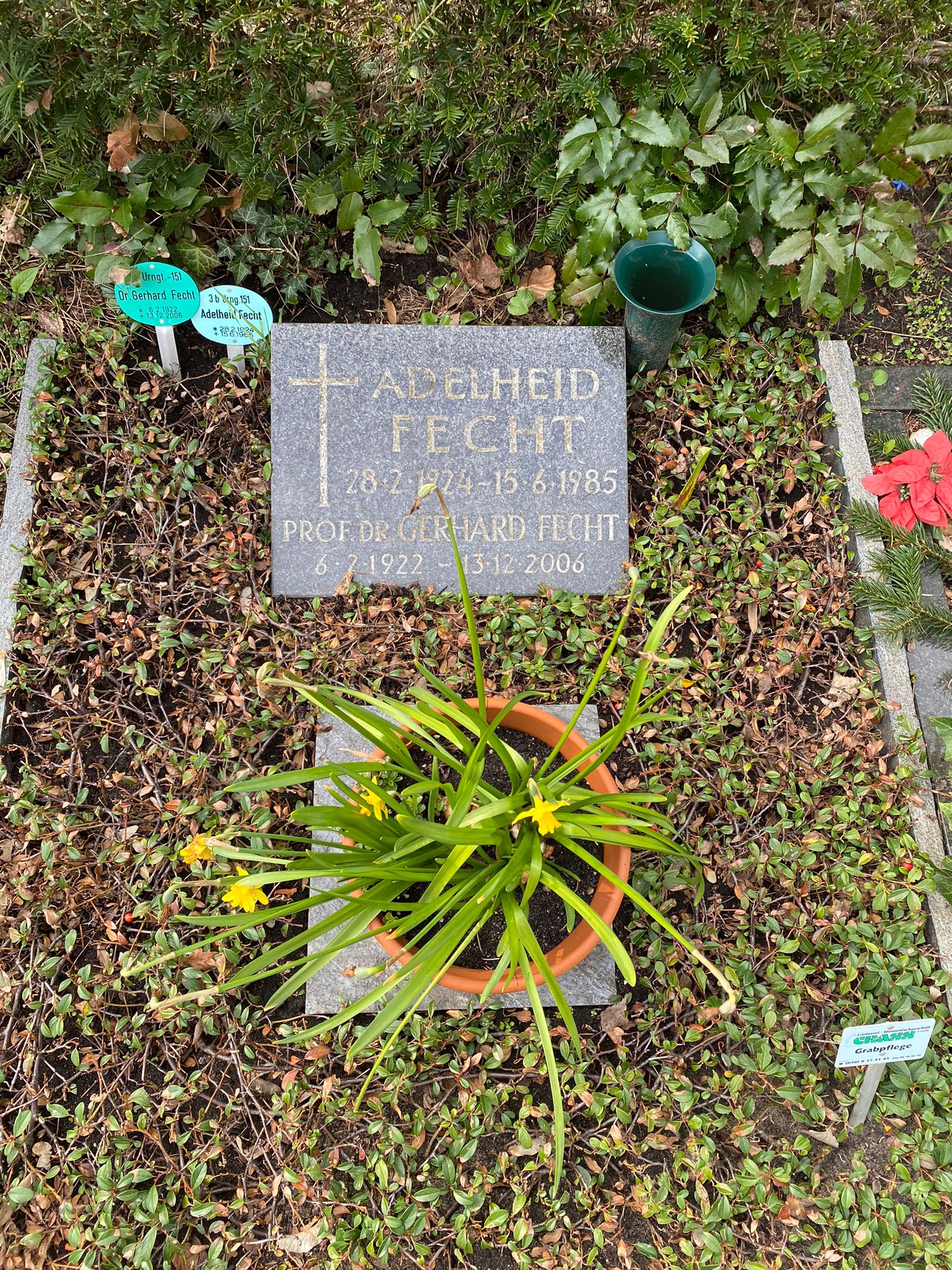 Grabstätte auf dem [[Parkfriedhof Lichterfelde