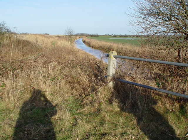 File:Keyingham Drain - geograph.org.uk - 670168.jpg